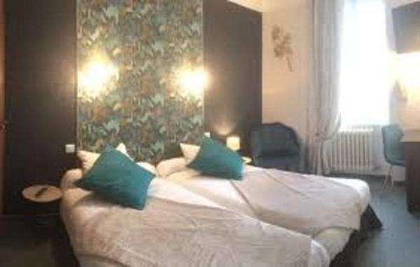 Fonds de commerce Hotel restaurant 2 étoiles à vendre proche de RODEZ (12)