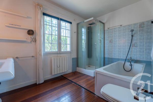 Maison à vendre  6 pièces - 177 m 2   LAHONCE  - 64