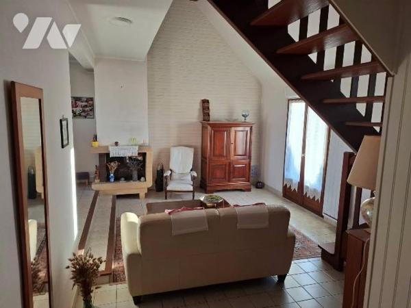 FINISTERE (029) Commune de PLOUDALMEZEAU (29830)
Dans un secteur calme, proche du centre, des ...