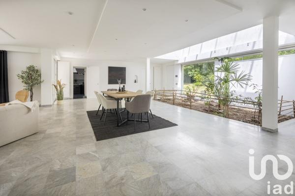 Maison à vendre 10 pièces 320 m² Sautron