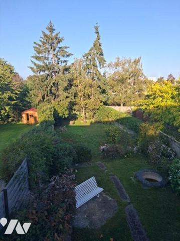 SANINT LEONARD : Maison d'environ 83 M2, 3 chambres et jardins clos 