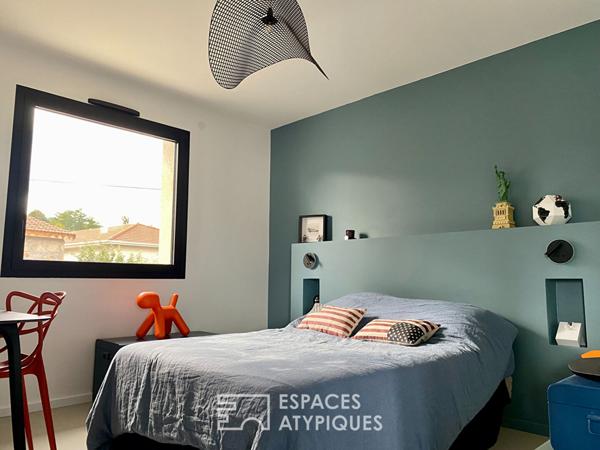 Cette villa moderne a tissé en Ardèche, un cadre de vie sur mesure