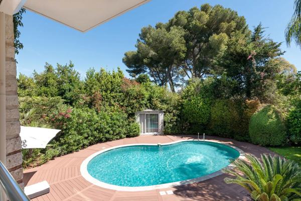 Cadre privilégié au Cap d’Antibes, proche plage Keller, vue mer et montagnes