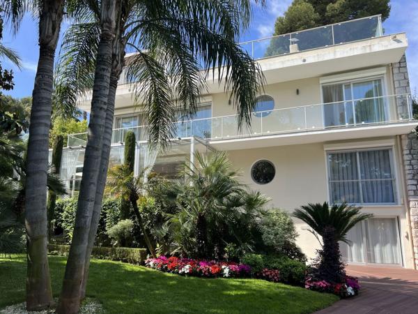 Cadre privilégié au Cap d’Antibes, proche plage Keller, vue mer et montagnes