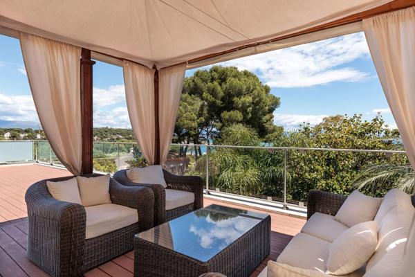 Cadre privilégié au Cap d’Antibes, proche plage Keller, vue mer et montagnes