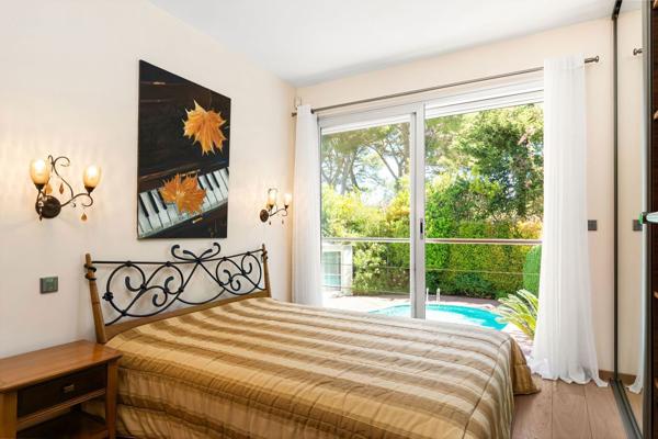 Cadre privilégié au Cap d’Antibes, proche plage Keller, vue mer et montagnes