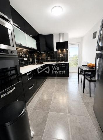 appartement trois pièces avec deux balcons