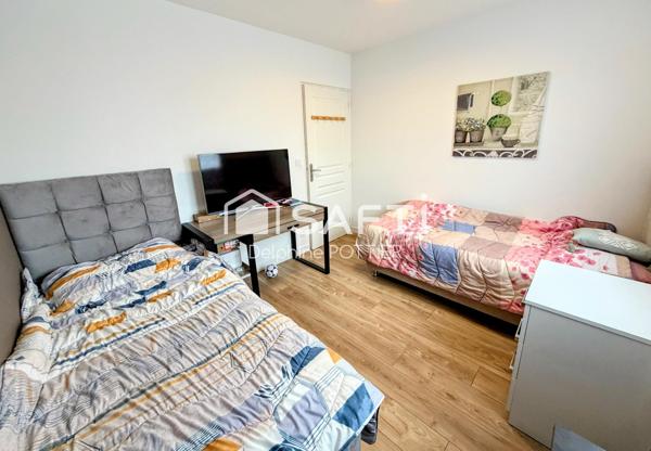 Maison de 65m2 mitoyenne d'un côté