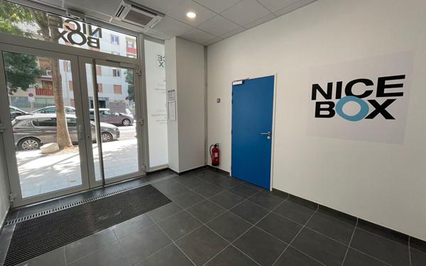 Stationnement à vendre    11,20 m2 Nice