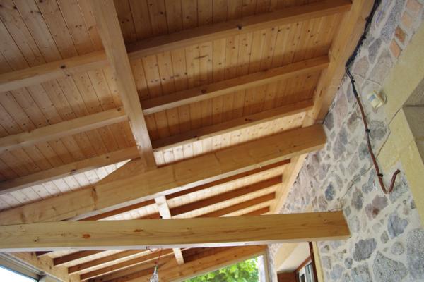 Axe Chauffailles/ Charlieu maison en pierres 3ch 980 m² possibilité seconde maison de plain pied