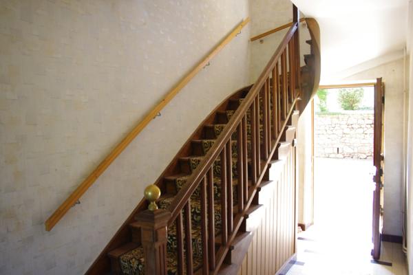 Axe Chauffailles/ Charlieu maison en pierres 3ch 980 m² possibilité seconde maison de plain pied