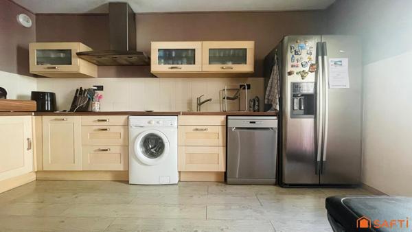 Appartement T5 - 3 chambres - terrasse + balcon