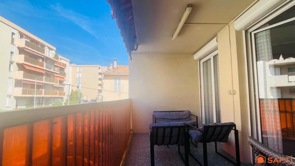 Appartement T5 - 3 chambres - terrasse + balcon