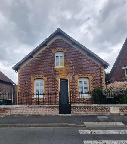 Vente                                                      Maison
                        
                     5 pièces                                         à Tergnier