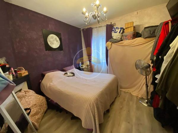 Vente                                                      Maison
                        
                     5 pièces                                         à Tergnier