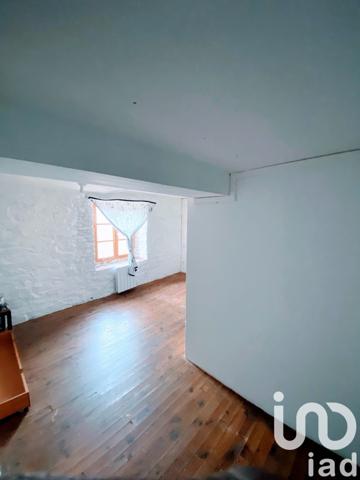 Maison de village 10 pièces de 200 m² à Laval-Roquecezière (12380)