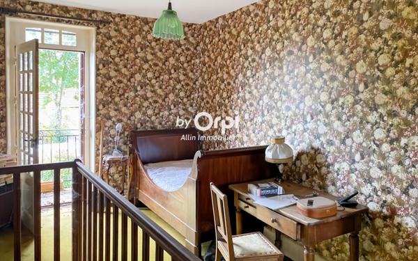 Maison à vendre    2 pièces •  Viersat