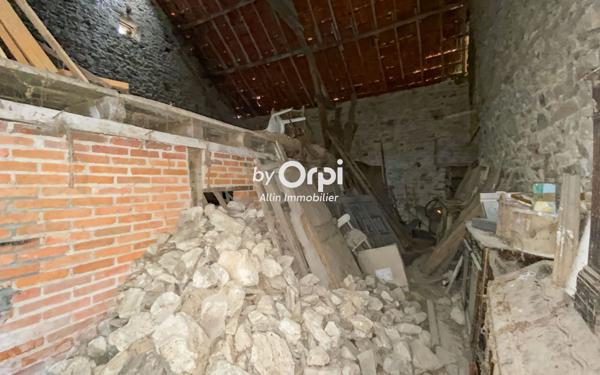 Maison à vendre    2 pièces •  Viersat