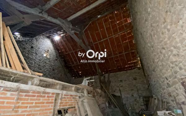 Maison à vendre    2 pièces •  Viersat