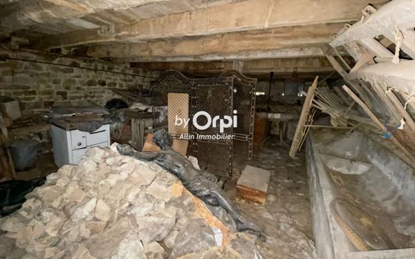 Maison à vendre    2 pièces •  Viersat