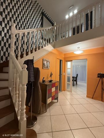 Maison 6 pièce(s)