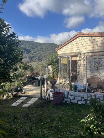 Maison F3 de plain-pied - Terrain de 1800m2 constructible - Forciolo Forciolo (20190)
