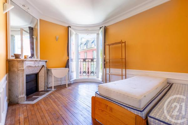 Appartement F3 à vendre  3 pièces - 62,35 m 2   PARIS  - 75003