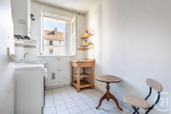 Appartement F3 à vendre  3 pièces - 62,35 m 2   PARIS  - 75003