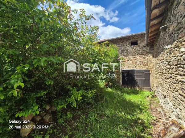 Corps de Ferme terrain sans vis à vis +puits d'eau