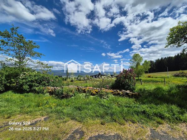Corps de Ferme terrain sans vis à vis +puits d'eau