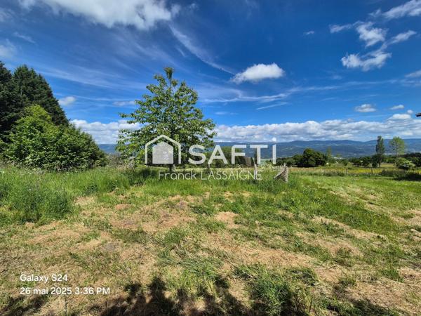 Corps de Ferme terrain sans vis à vis +puits d'eau