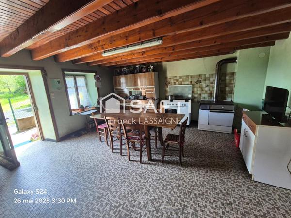 Corps de Ferme terrain sans vis à vis +puits d'eau