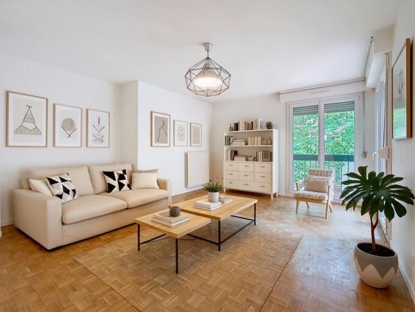 Appartement 4 pièces en dernier étage avec terrasse à vendre dans le quartier de Port-Sud à Ramonville Saint-Agne