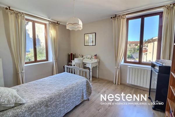 Appartement Rez de jardin Saint Priest Village 5 pièces 145 m2 terrasse jardin