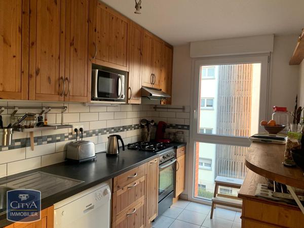 Appartement à louer 3 pièces 75.05m²