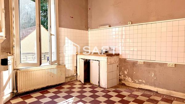 Maison bourgeoise 5 ch à rénover – Château-Thierry