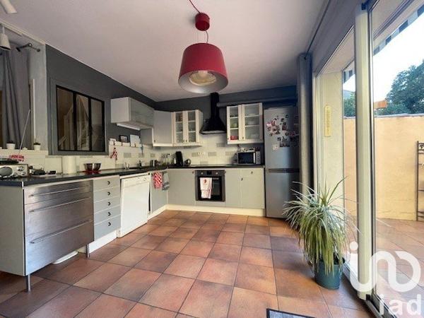 Pavillon 4 pièces de 95 m² à Martigues (13500)