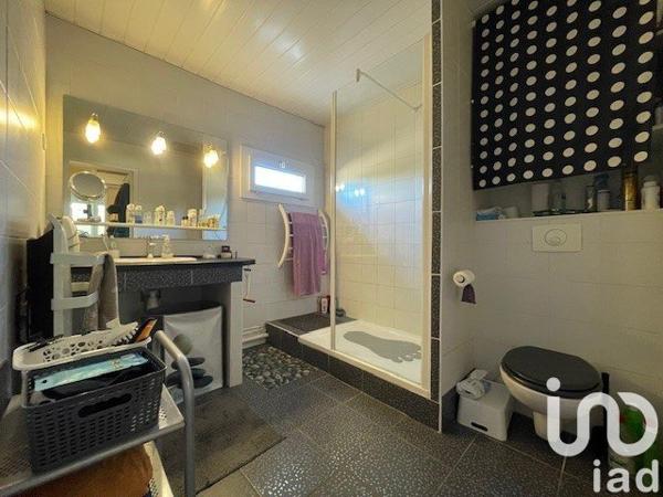 Pavillon 4 pièces de 95 m² à Martigues (13500)