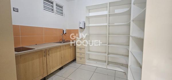 Local commercial Cayenne 92 m2