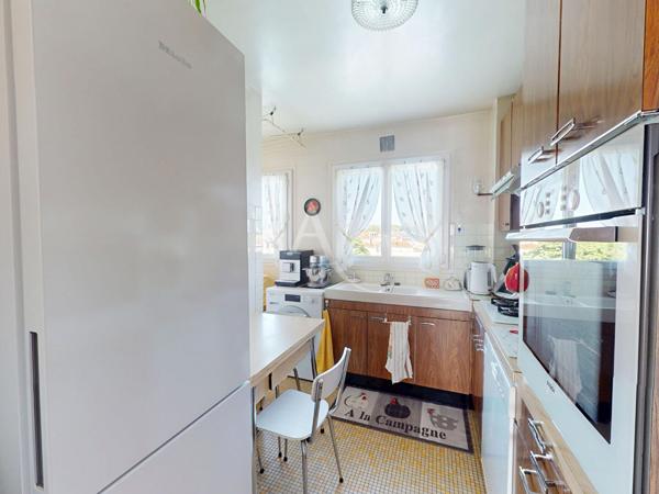 VILLEMOMBLE, QUARTIER DE L'ÉGLISE, APPARTEMENT FAMILIAL AVEC TERRASSE ROOFTOP, BALCON FILANT, BOX ET VUE DÉGAGÉE, 93.8 m2