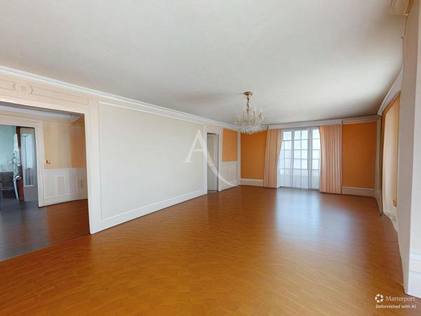 VILLEMOMBLE, QUARTIER DE L'ÉGLISE, APPARTEMENT FAMILIAL AVEC TERRASSE ROOFTOP, BALCON FILANT, BOX ET VUE DÉGAGÉE, 93.8 m2