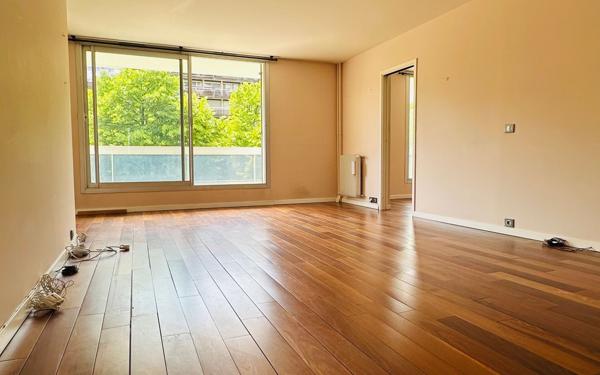 Appartement à vendre    3 pièces • 73,06 m2 Puteaux