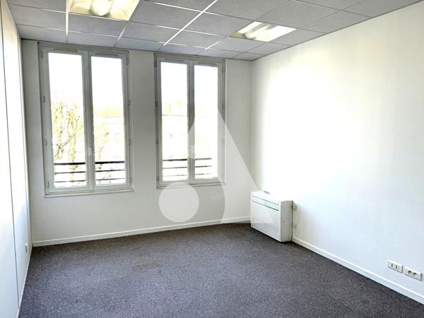 Bureaux 1 pièce 53 m2