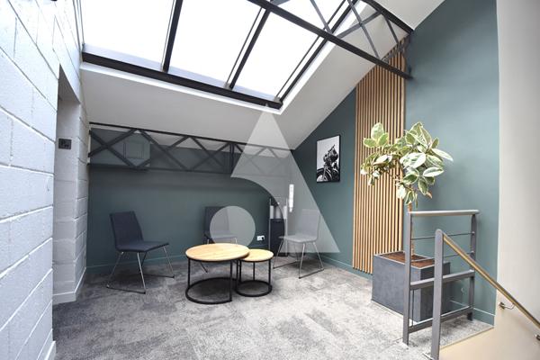 Bureaux 1 pièce 53 m2