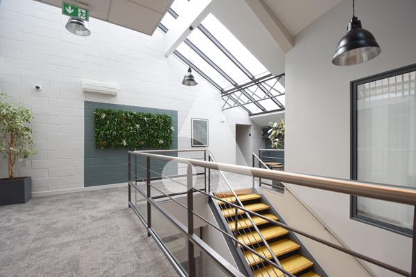 Bureaux 1 pièce 53 m2