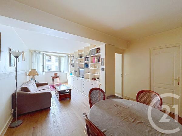 Appartement F2 à vendre  2 pièces - 60,70 m2 LEVALLOIS PERRET - 92