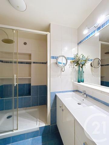 Appartement F2 à vendre  2 pièces - 60,70 m2 LEVALLOIS PERRET - 92