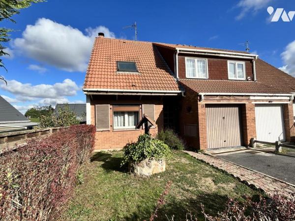 Maison de lotissement avec sous-sol