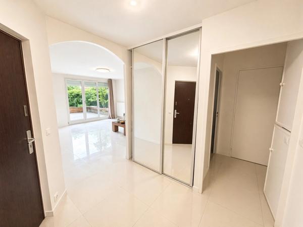 Appartement à vendre 2 pièces CRETEIL (94) proche métro et commerces