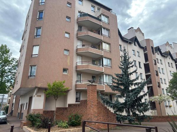 Appartement à vendre 2 pièces CRETEIL (94) proche métro et commerces